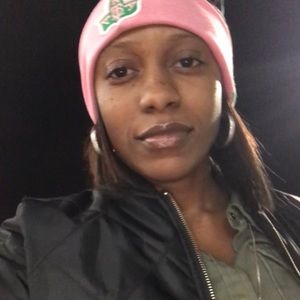 Meet your Posher, Brea